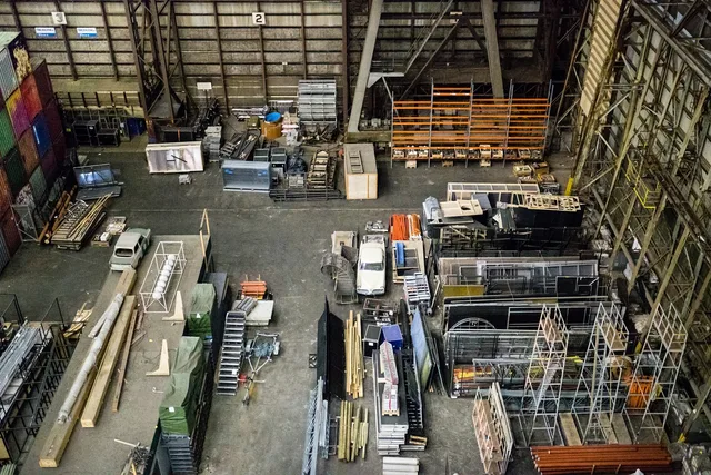 assembly, building, business, commerce, construction materials, containers, indoors, industrial, shipping containers, steel, stock, urban, vehicles, warehouse, warehouse, warehouse, warehouse, warehouse, warehouse. Så gör du en ABC-analys för lagerhållning